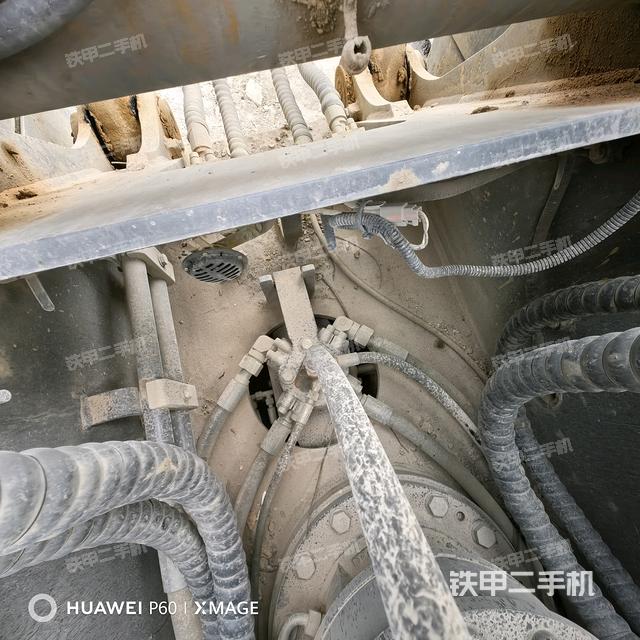 中央回轉(zhuǎn)接頭特寫(上車部件) 中央回轉(zhuǎn)接頭特寫(上車部件)