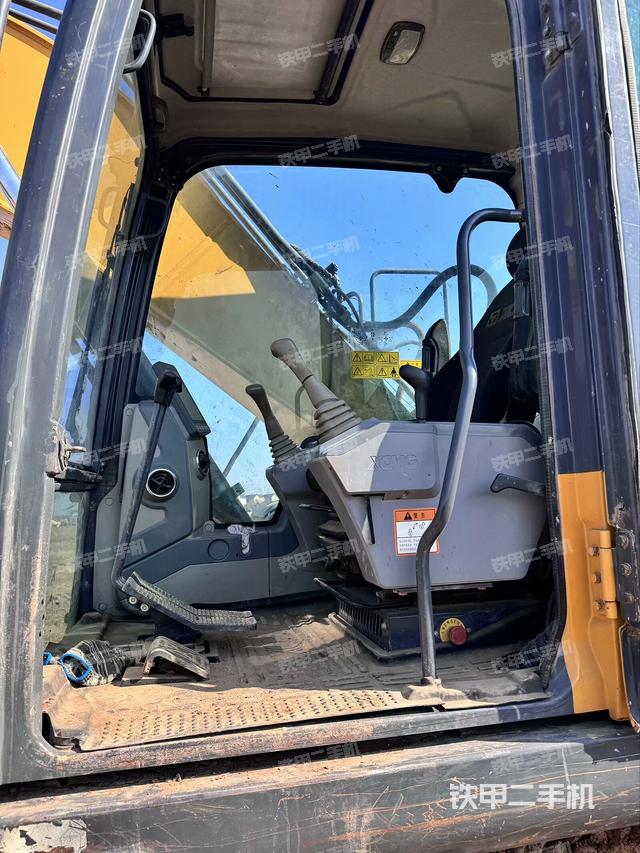 小時表(駕駛室部分) 小時表(駕駛室部分)