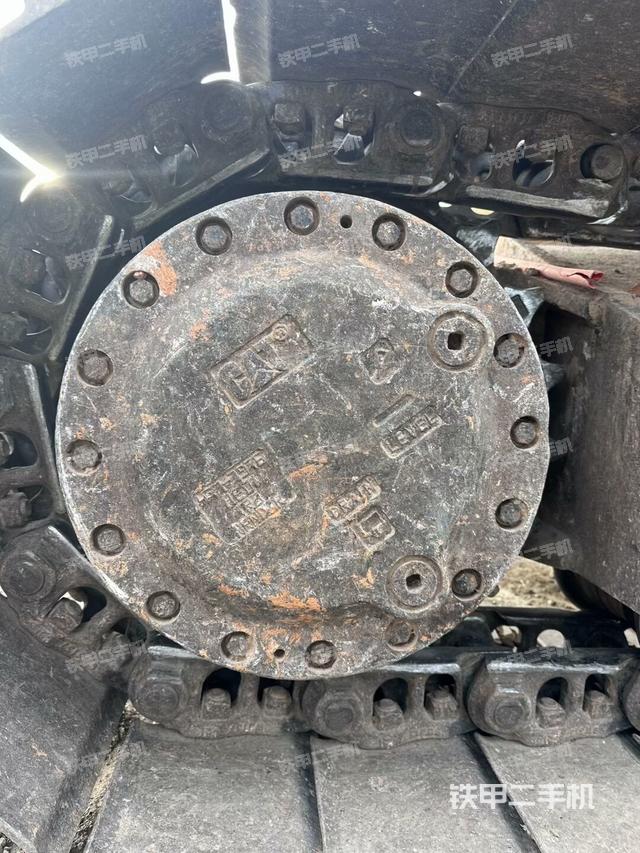 右驅(qū)動輪（行走機構）