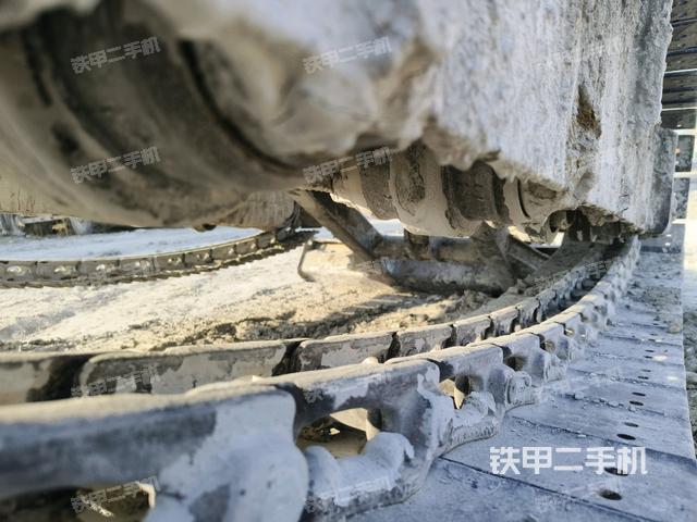 左側履帶整體?（行走機構）