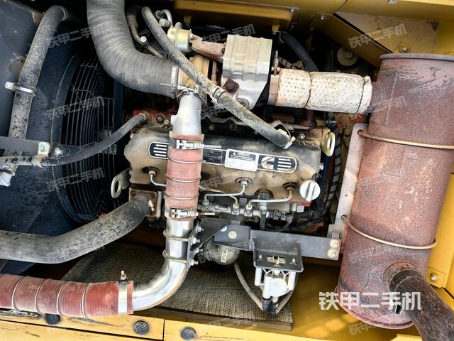 發(fā)動機(jī)室(上車部件) 發(fā)動機(jī)室(上車部件)