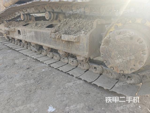 右驅(qū)動(dòng)輪（行走機(jī)構(gòu)）