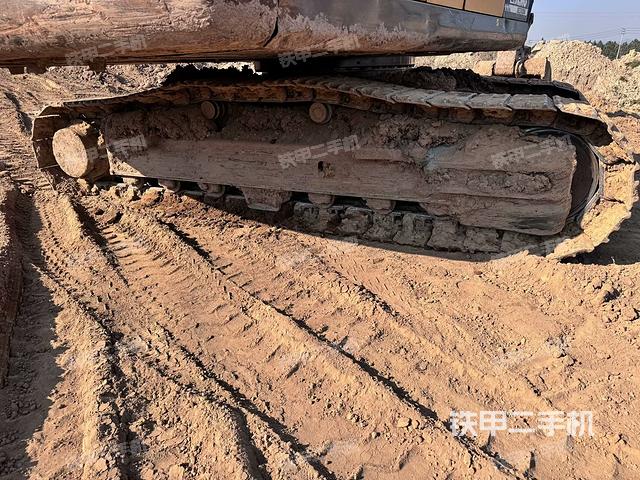 右側履帶整體(行走機構) 右側履帶整體(行走機構)