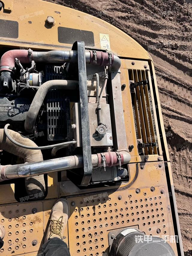 氣門室蓋螺絲特寫(上車部件) 氣門室蓋螺絲特寫(上車部件)