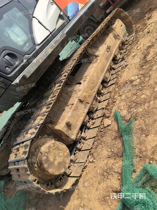 左側(cè)履帶整體?(行走機(jī)構(gòu)) 左側(cè)履帶整體?(行走機(jī)構(gòu))