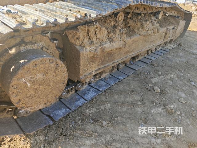 左側(cè)履帶整體?（行走機(jī)構(gòu)）