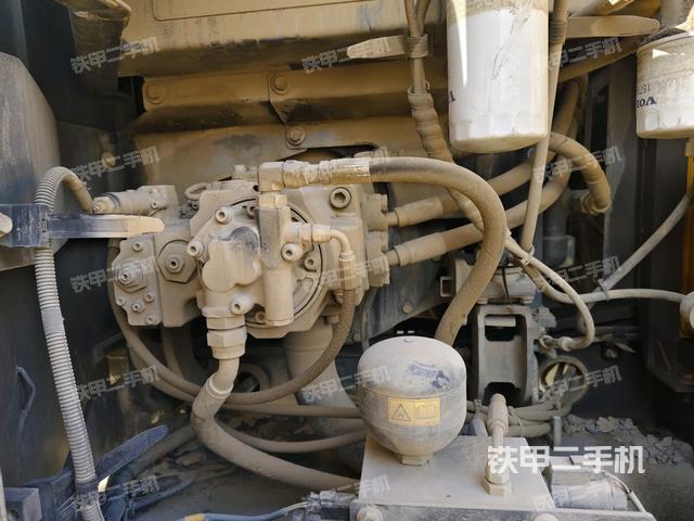 液壓泵斜45?左（大件艙室）