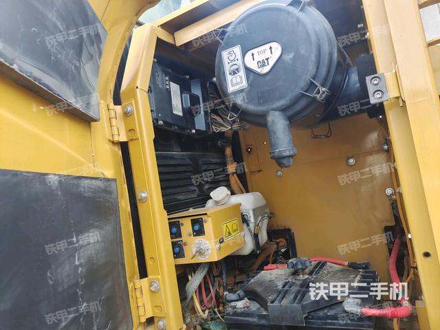 液壓泵室(大件艙室) 液壓泵室(大件艙室)