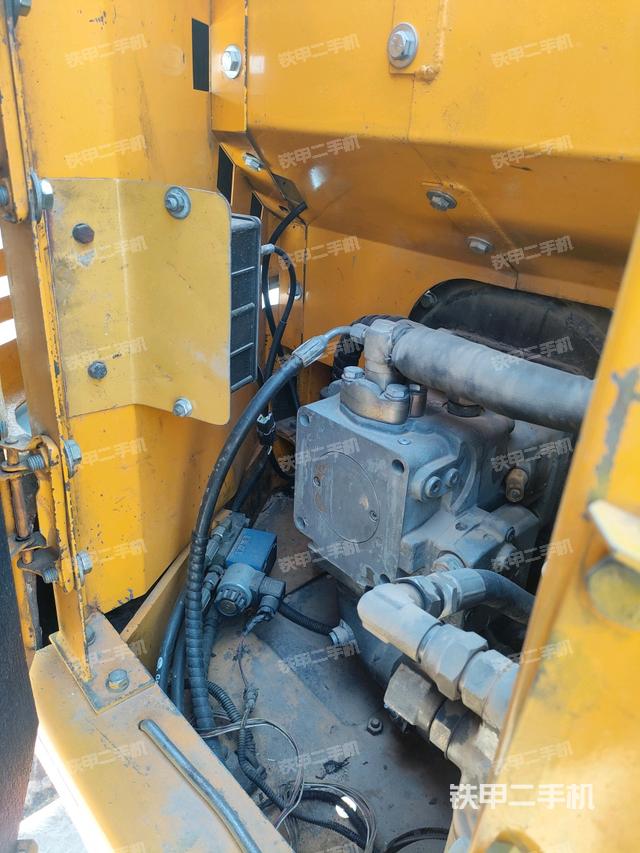 液壓泵室（大件艙室）