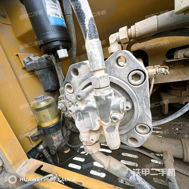液壓泵斜45?左(大件艙室) 液壓泵斜45?左(大件艙室)