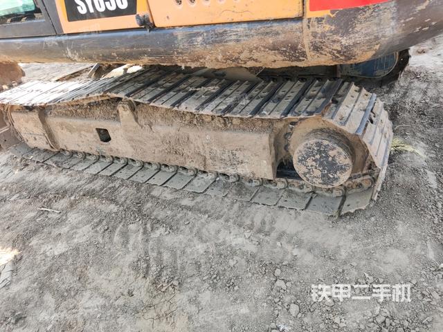 右側(cè)履帶整體?（行走機(jī)構(gòu)）