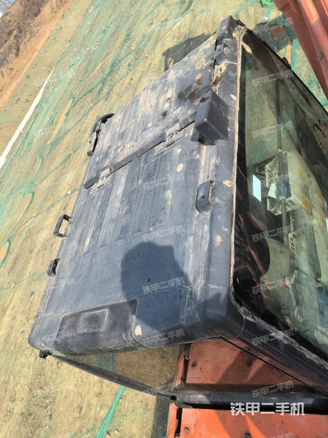 駕駛室頂部俯視(上車部件) 駕駛室頂部俯視(上車部件)