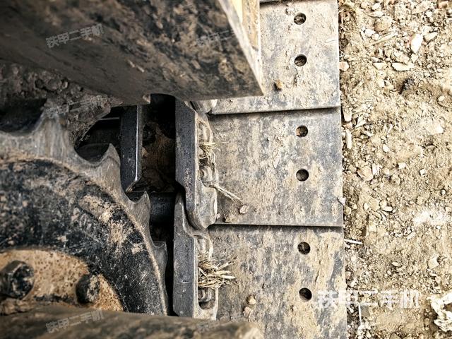 左驅(qū)動(dòng)輪（行走機(jī)構(gòu)）