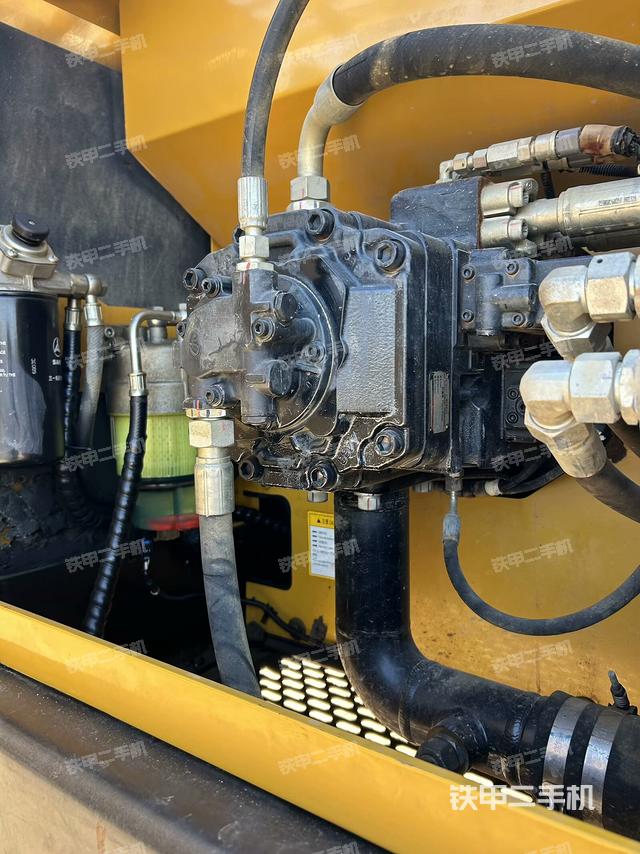 液壓泵室（大件艙室）