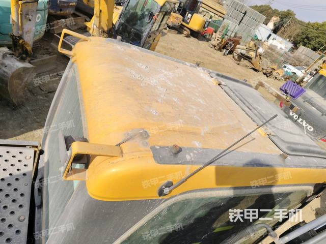 駕駛室頂部俯視（上車部件）