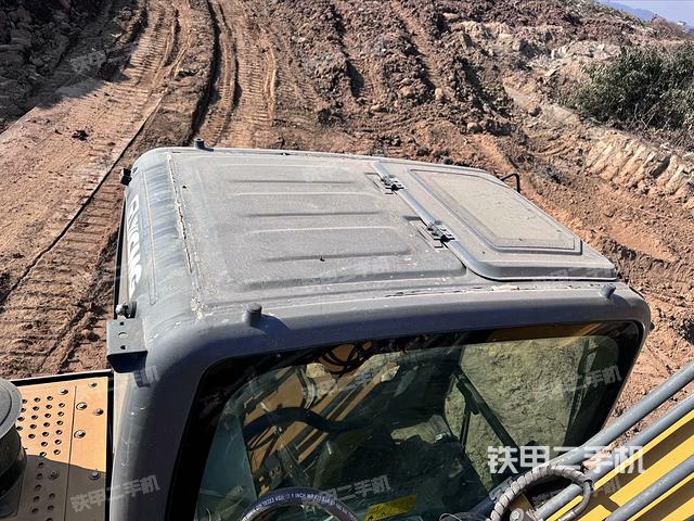 駕駛室頂部俯視(上車部件) 駕駛室頂部俯視(上車部件)