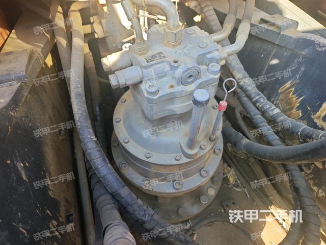 回轉(zhuǎn)馬達(dá)（上車部件）