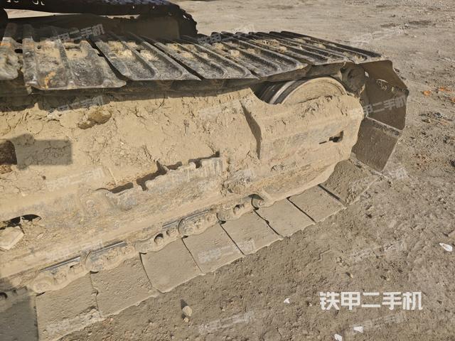 左側(cè)履帶整體?（行走機(jī)構(gòu)）