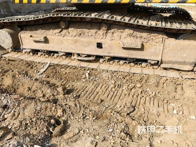 左側履帶整體?(行走機構) 左側履帶整體?(行走機構)