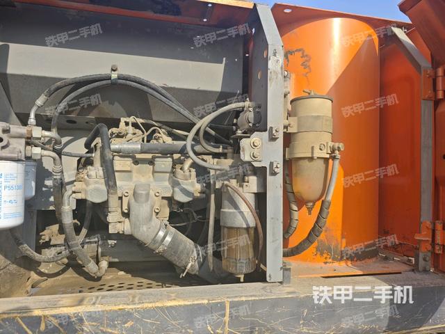 液壓泵室（大件艙室）