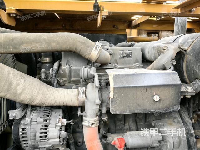 發(fā)動(dòng)機(jī)室（上車部件）