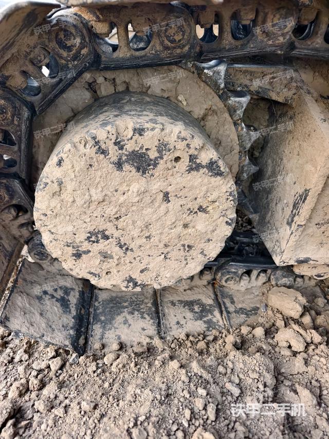 右驅(qū)動(dòng)輪（行走機(jī)構(gòu)）