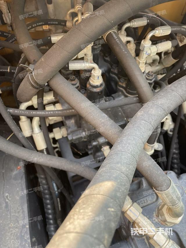 駕駛室頂部俯視(上車部件) 駕駛室頂部俯視(上車部件)