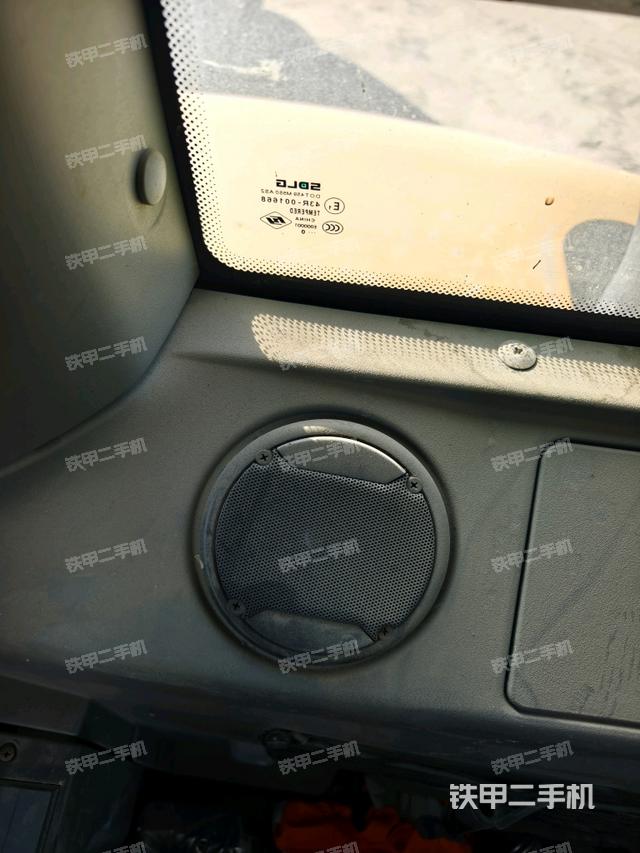 后窗玻璃角標(biāo)（駕駛室部分）