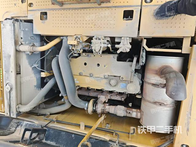 發(fā)動(dòng)機(jī)整體俯視(整機(jī)外觀) 發(fā)動(dòng)機(jī)整體俯視(整機(jī)外觀)