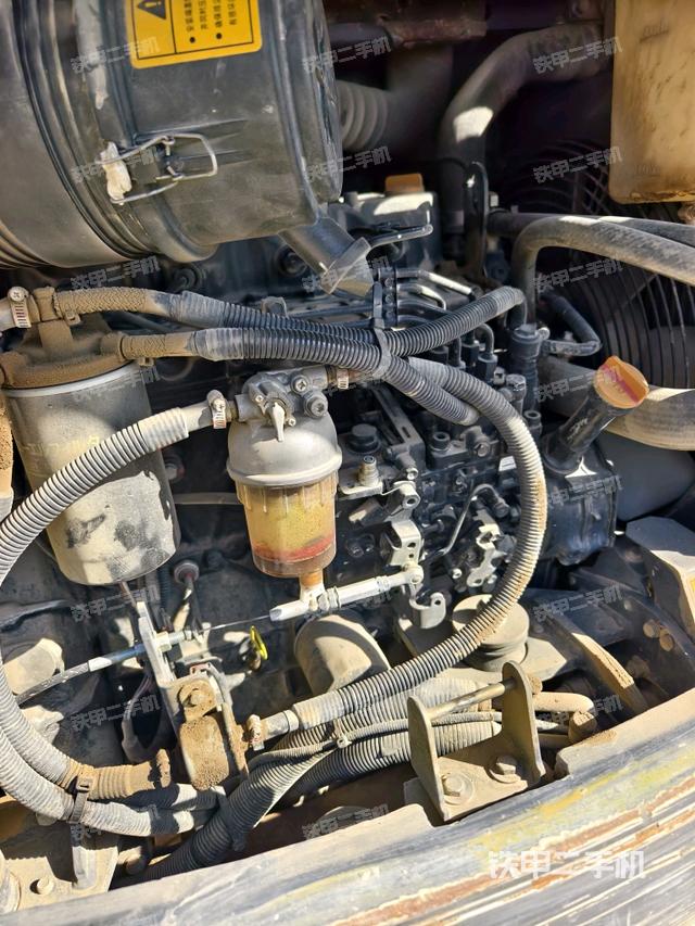 發(fā)動(dòng)機(jī)室(上車(chē)部件) 發(fā)動(dòng)機(jī)室(上車(chē)部件)