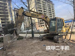 山东临工LG6135E挖掘机实拍图片