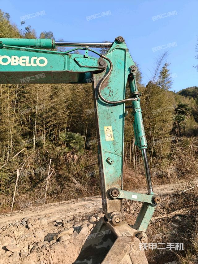 小臂整體右前（工作和回轉(zhuǎn)裝置）