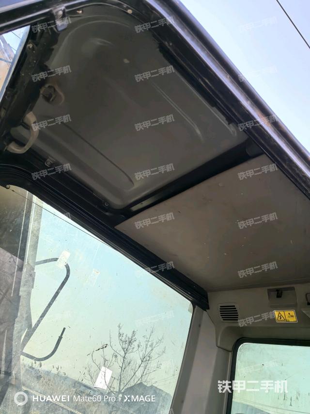 駕駛室左前45度（駕駛室部分）