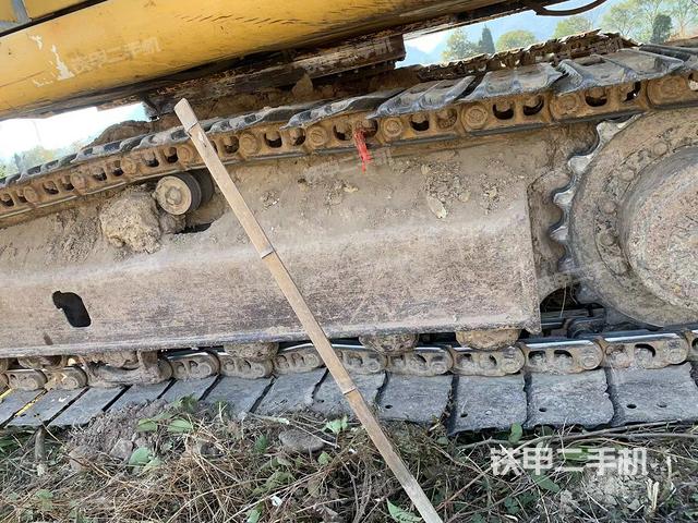 單側(cè)履帶整體(整機外觀) 單側(cè)履帶整體(整機外觀)