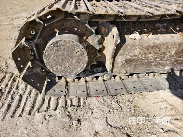 右驅(qū)動(dòng)輪(行走機(jī)構(gòu)) 右驅(qū)動(dòng)輪(行走機(jī)構(gòu))