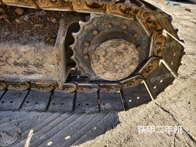 左驅(qū)動(dòng)輪(行走機(jī)構(gòu)) 左驅(qū)動(dòng)輪(行走機(jī)構(gòu))