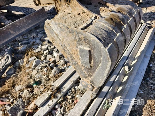 鏟斗45度（工作和回轉(zhuǎn)裝置）