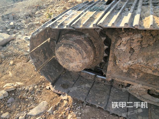 右引導(dǎo)輪/右前輪(行走機(jī)構(gòu)) 右引導(dǎo)輪/右前輪(行走機(jī)構(gòu))