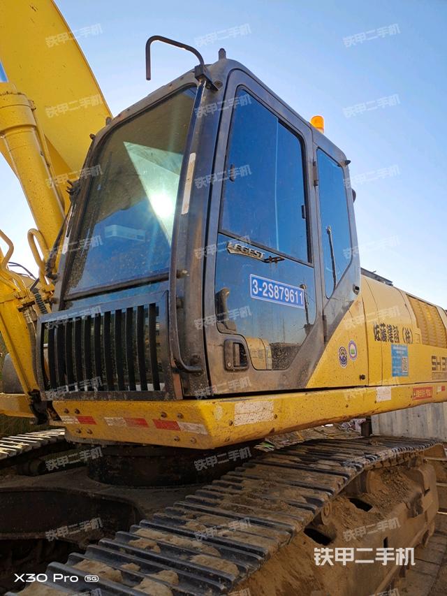 駕駛室整體（整機(jī)外觀）