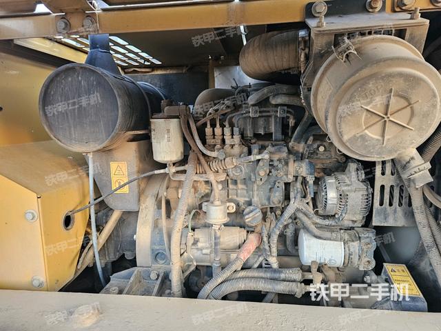 發(fā)動機室(上車部件) 發(fā)動機室(上車部件)