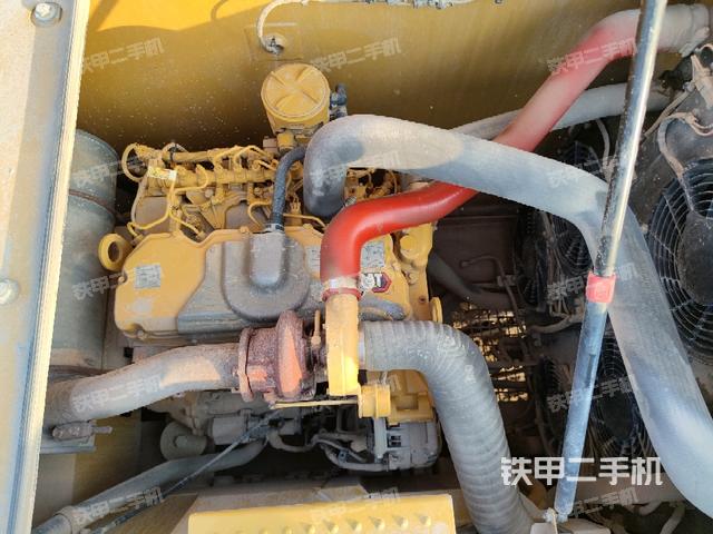 發(fā)動機室(上車部件) 發(fā)動機室(上車部件)