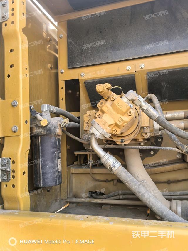 液壓泵斜45?右（大件艙室）