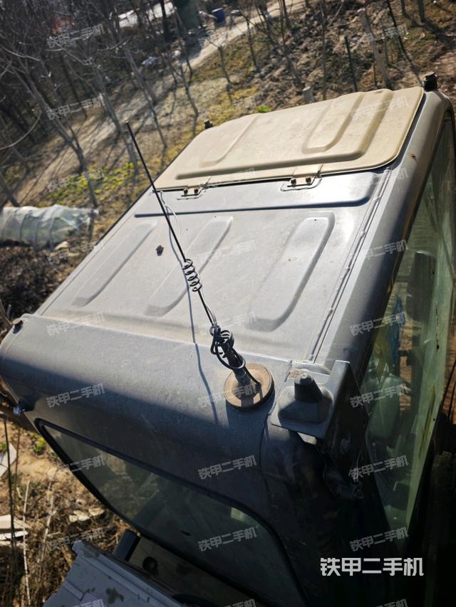 駕駛室頂部（整機(jī)外觀）
