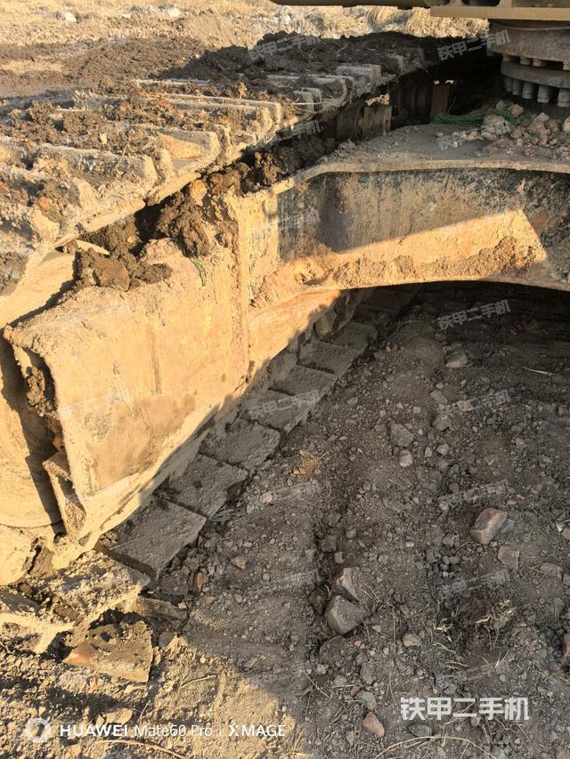 左側(cè)行走馬達(dá)蓋板（行走機(jī)構(gòu)）