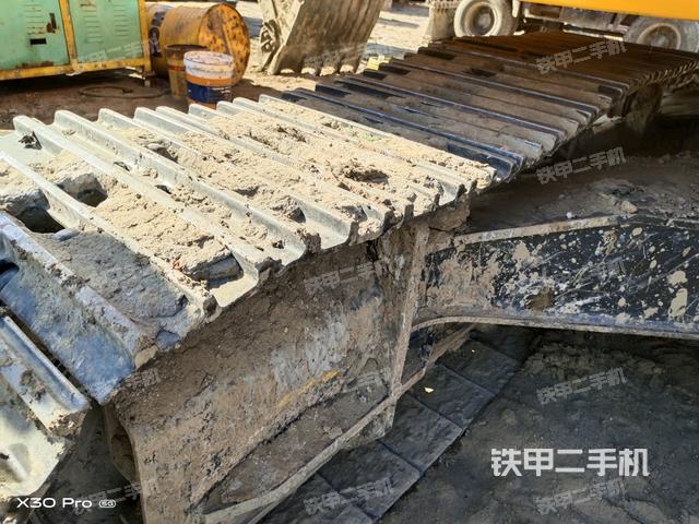 單側(cè)履帶整體（整機(jī)外觀）