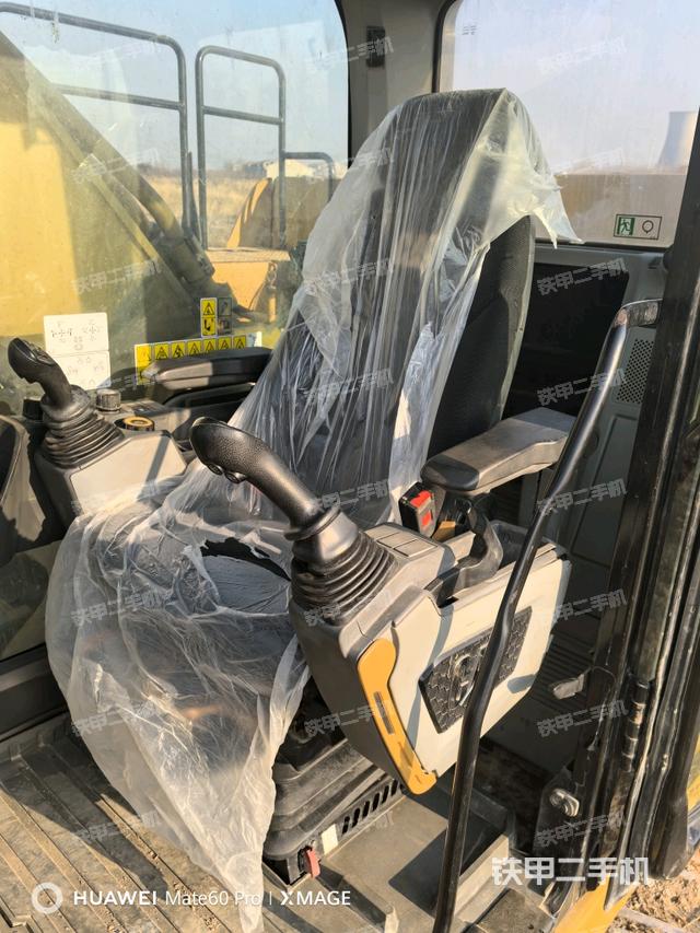 座椅后部（駕駛室部分）