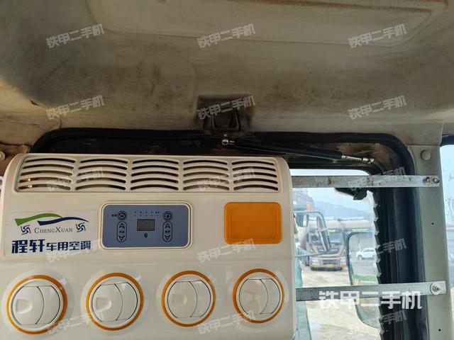 駕駛室外頂全景（壓路機(jī)駕駛室）