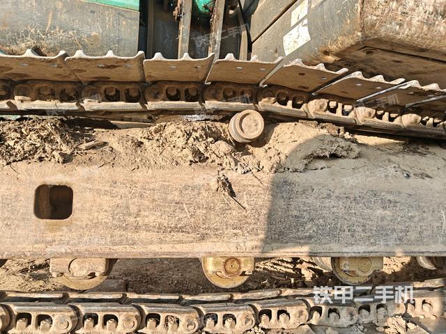 左側(cè)履帶整體?（行走機(jī)構(gòu)）