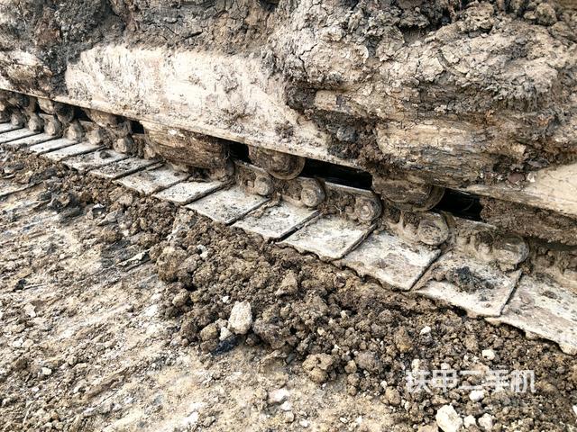 右側(cè)履帶整體（行走機構(gòu)）