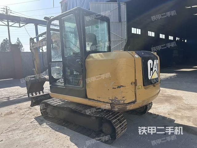 左后45(整機(jī)外觀) 左后45(整機(jī)外觀)